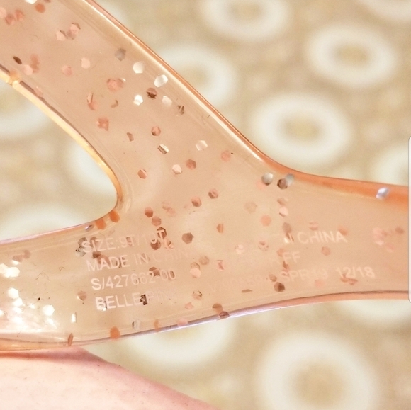 NWOT GAP Toddler Girl Pink Flip Flops - Picture 5 of 6